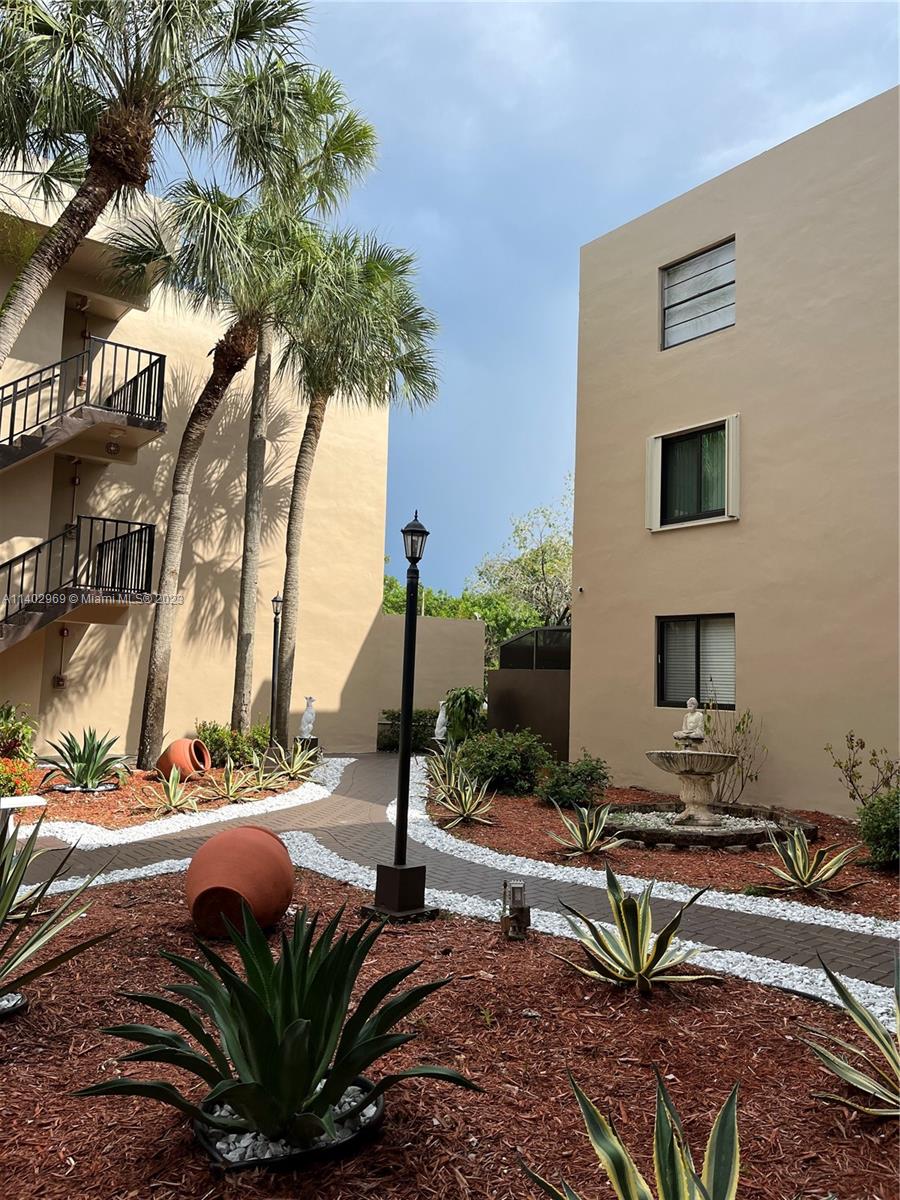 10865 SW 112th Ave Unit: 313