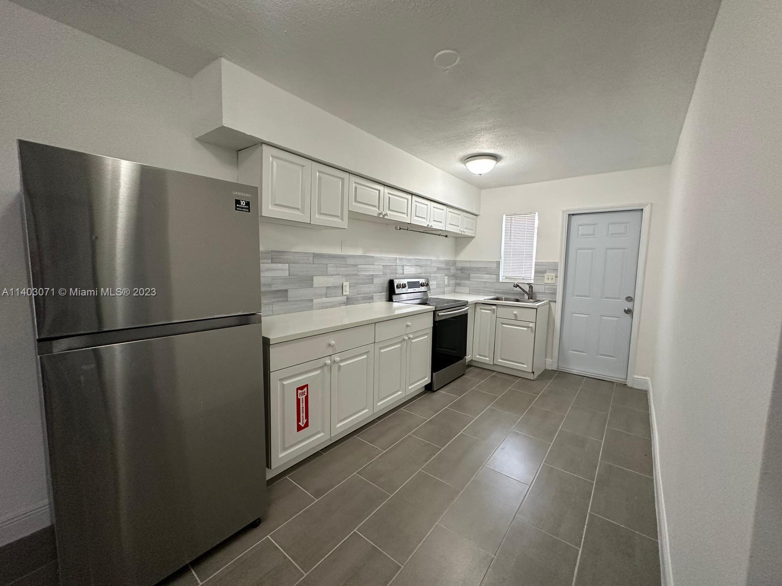 723 SW 5th St Unit: 2