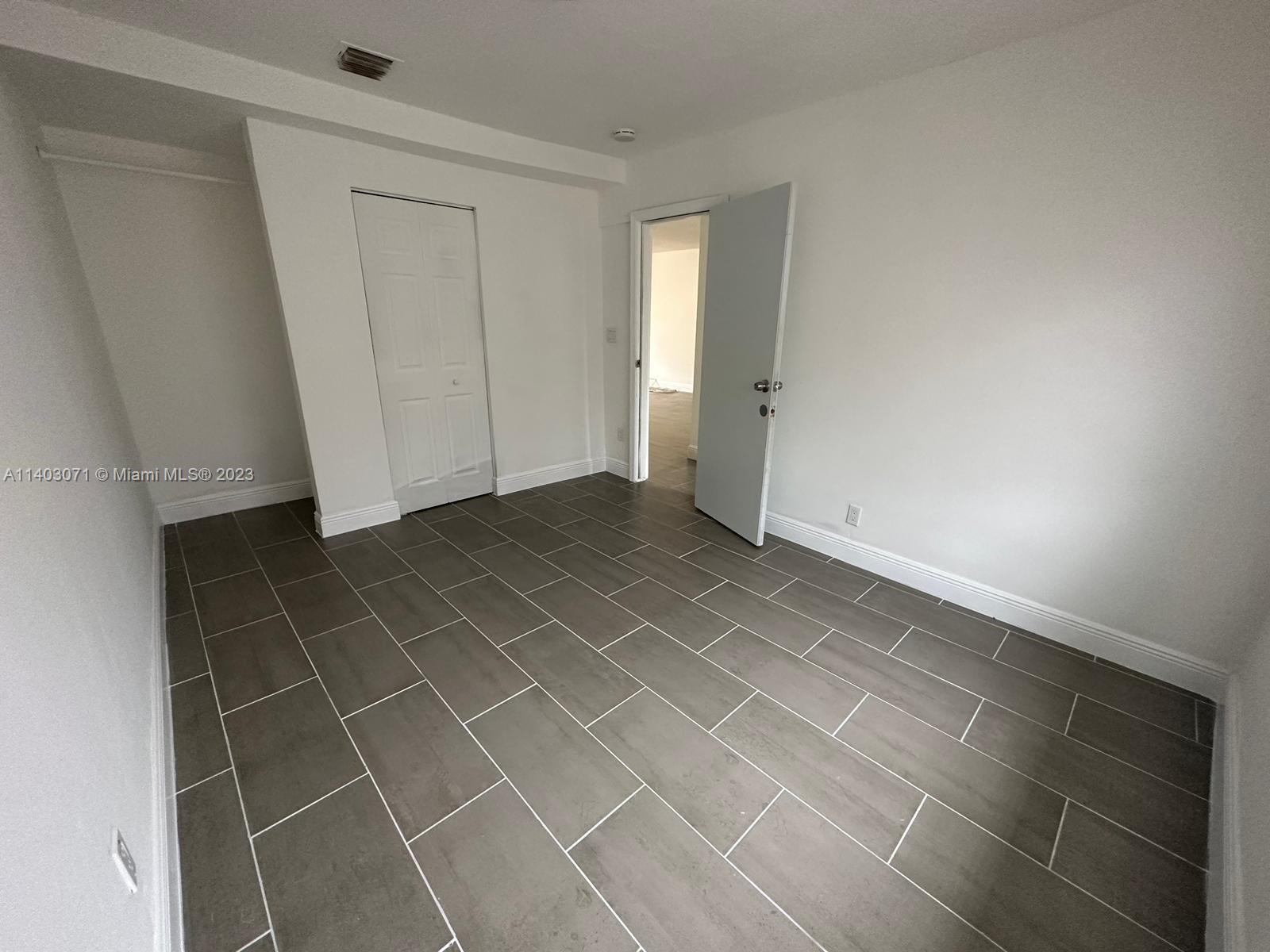 723 SW 5th St Unit: 2