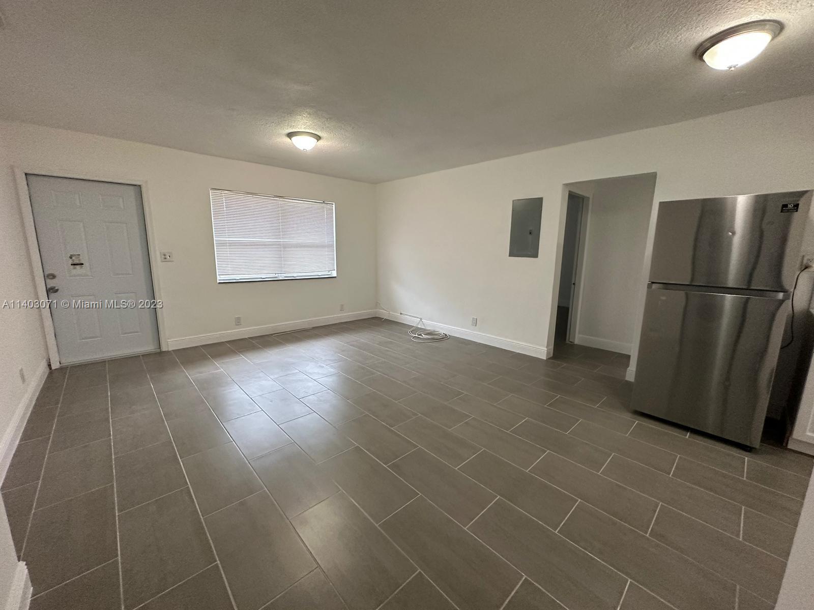 723 SW 5th St Unit: 2