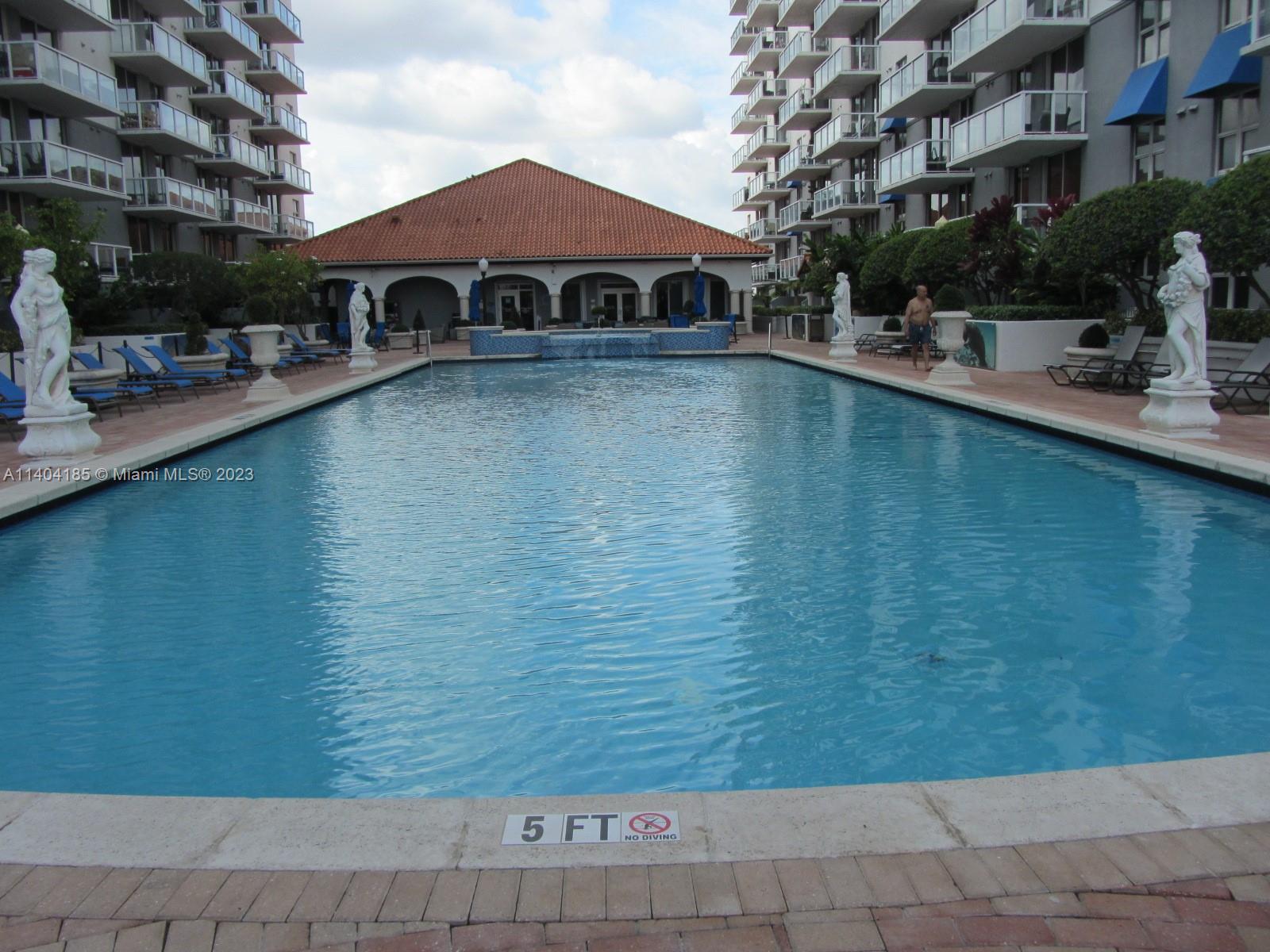 5077 NW 7th St Unit: PH12