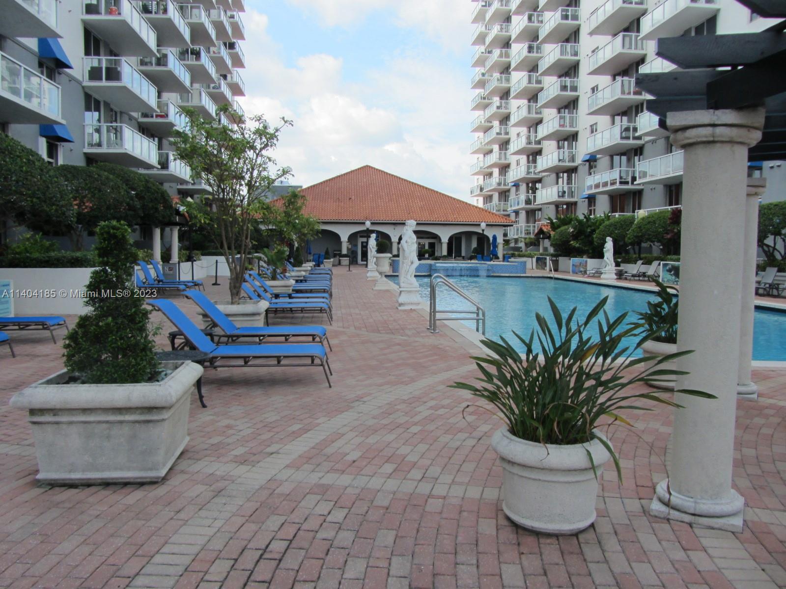 5077 NW 7th St Unit: PH12