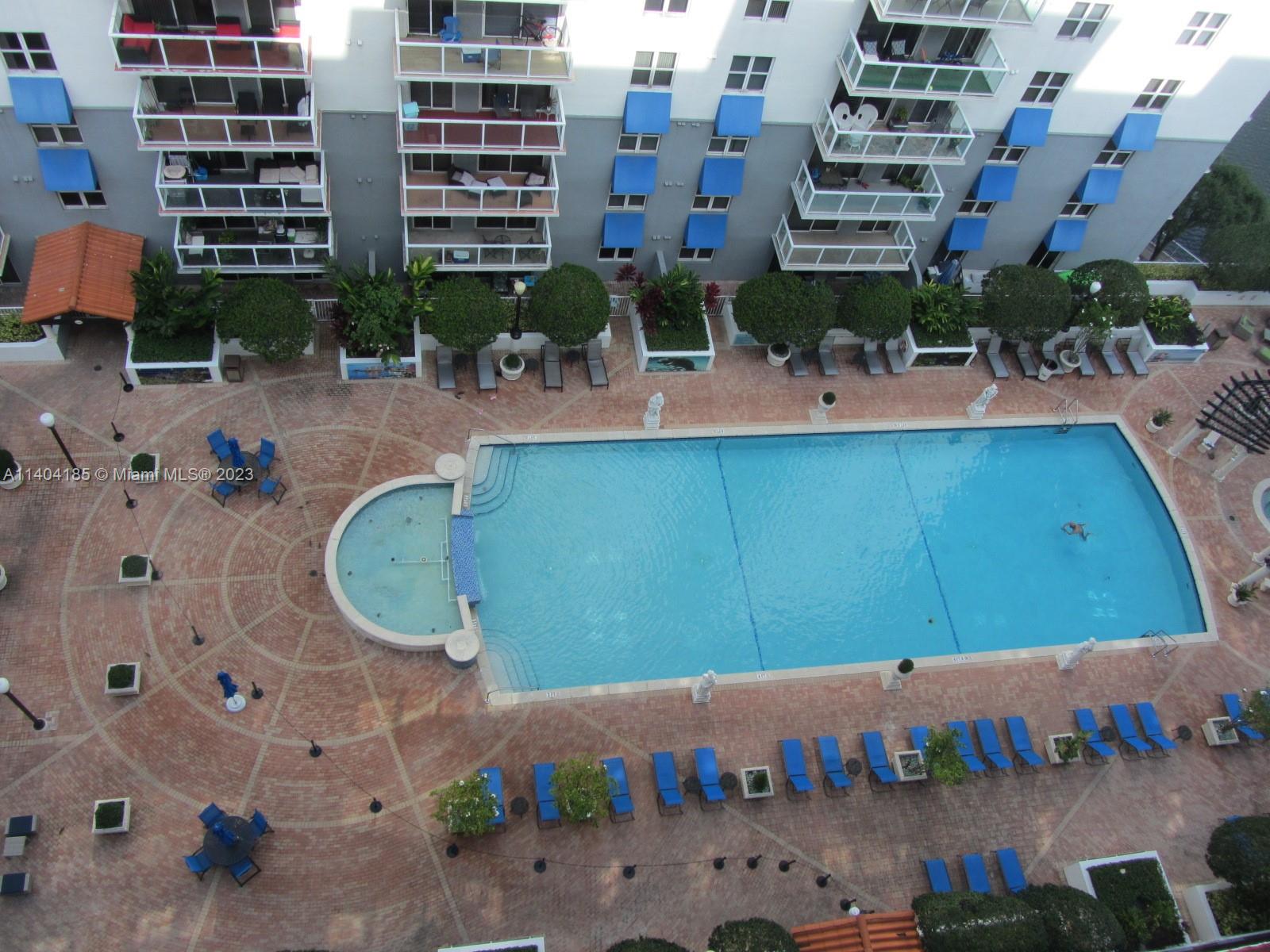 5077 NW 7th St Unit: PH12
