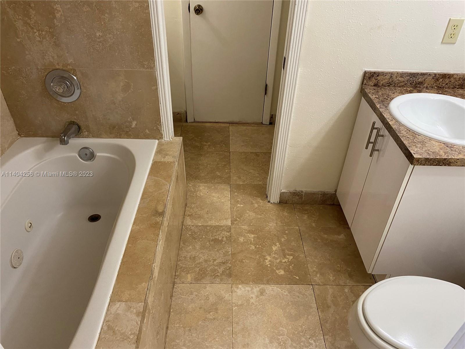 1533 S Liberty Ave Unit: 1533C