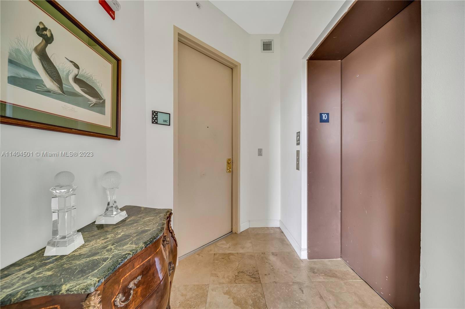 1607 Ponce De Leon Blvd Unit: 10C