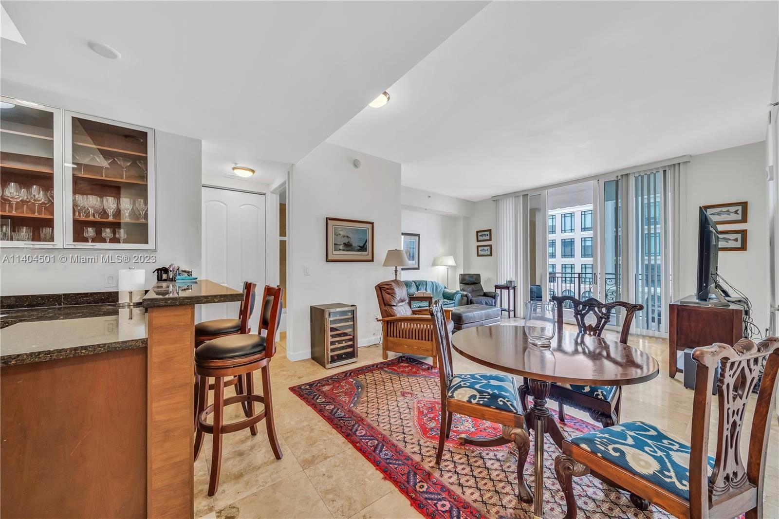 1607 Ponce De Leon Blvd Unit: 10C