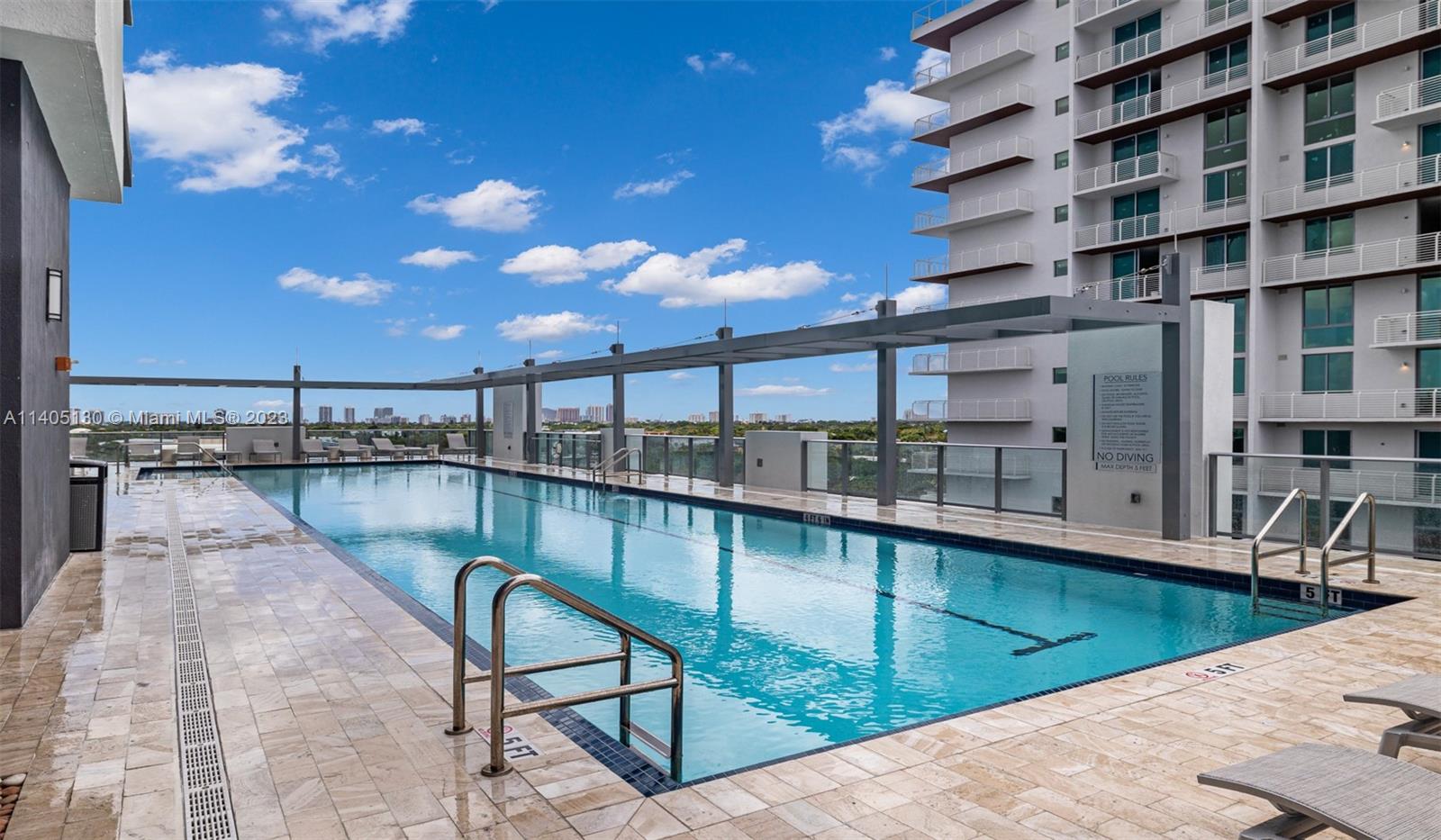 555 NE 8th St Unit: PH2308