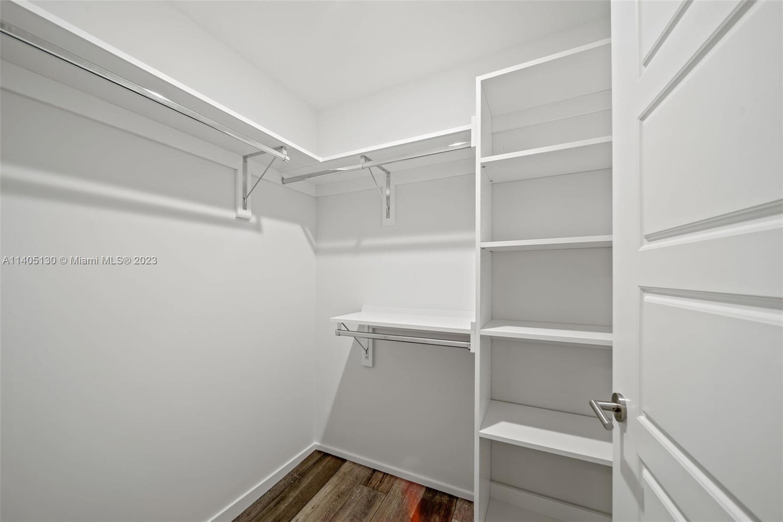 555 NE 8th St Unit: PH2308