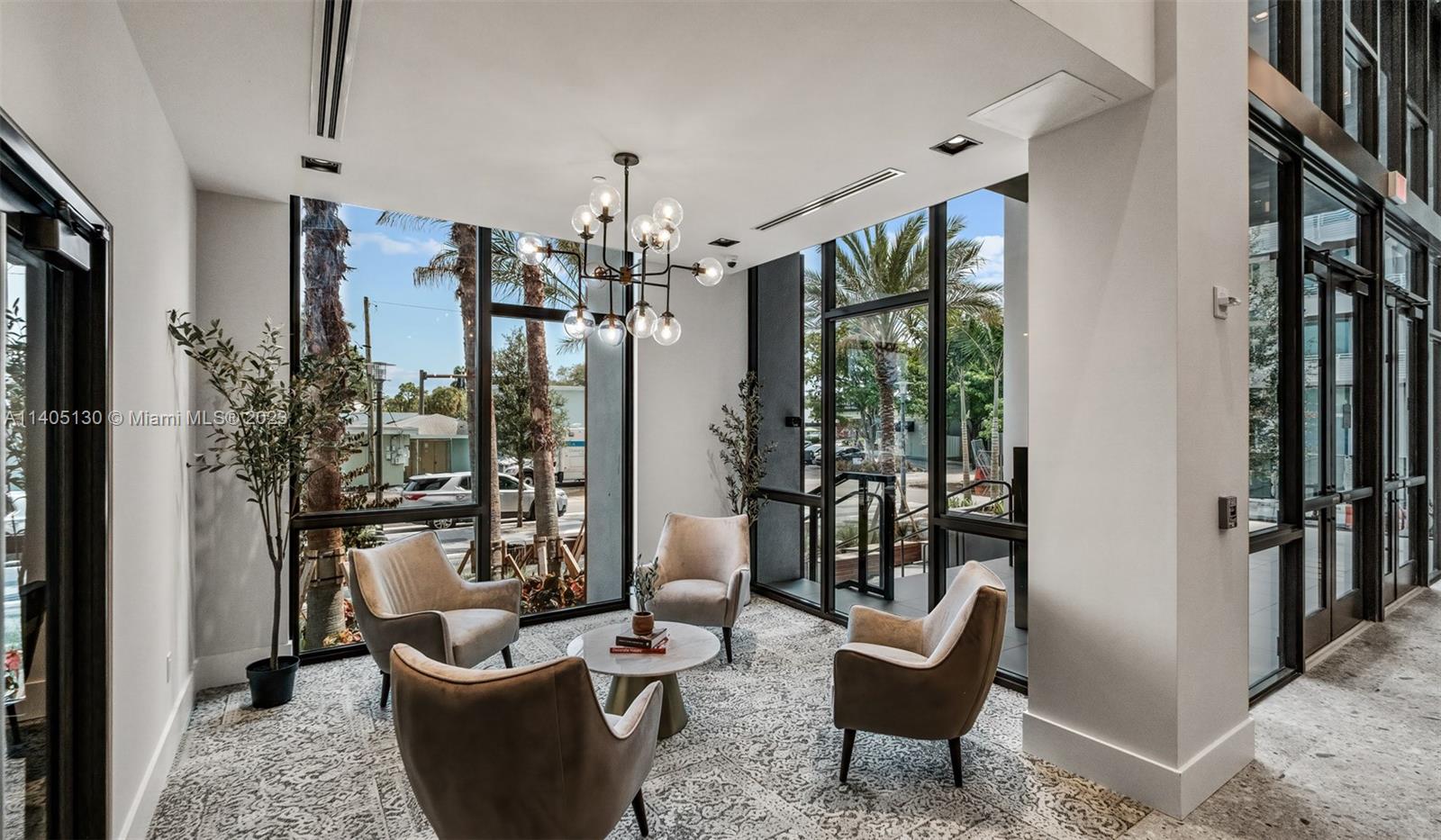 555 NE 8th St Unit: PH2308