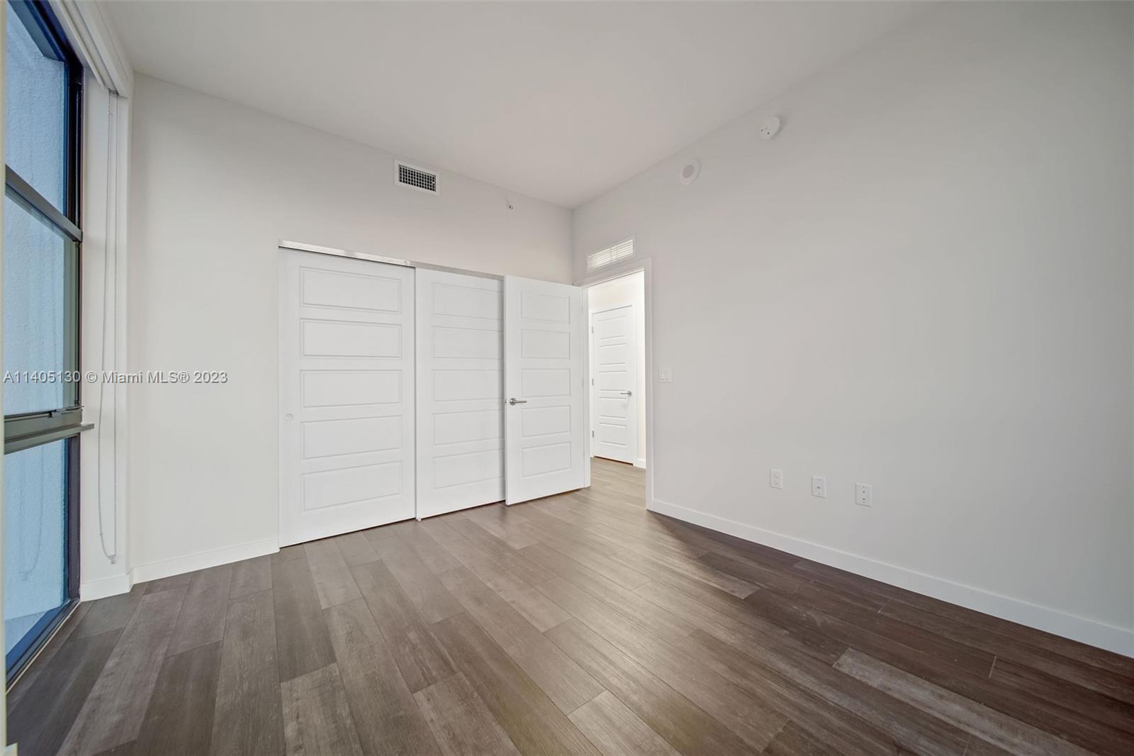 555 NE 8th St Unit: PH2308