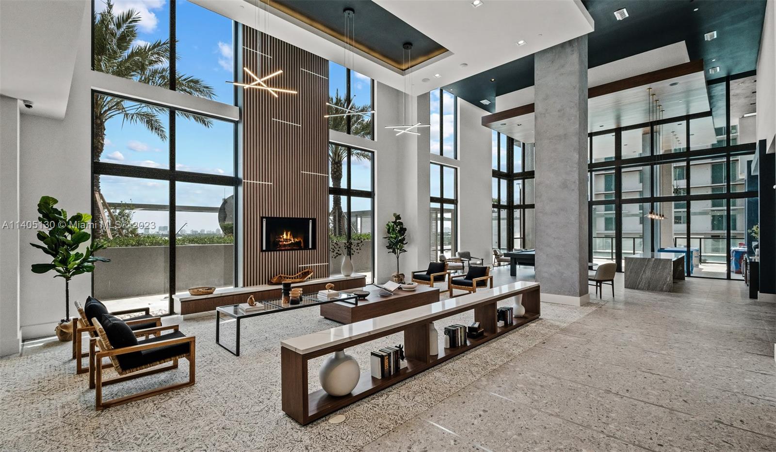 555 NE 8th St Unit: PH2308