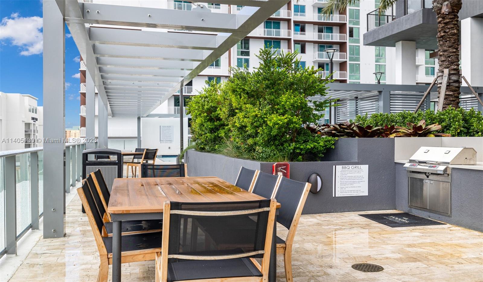 555 NE 8th St Unit: PH2308