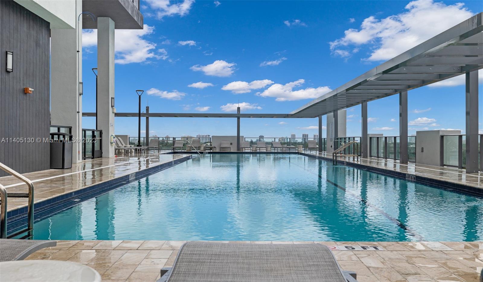 555 NE 8th St Unit: PH2308
