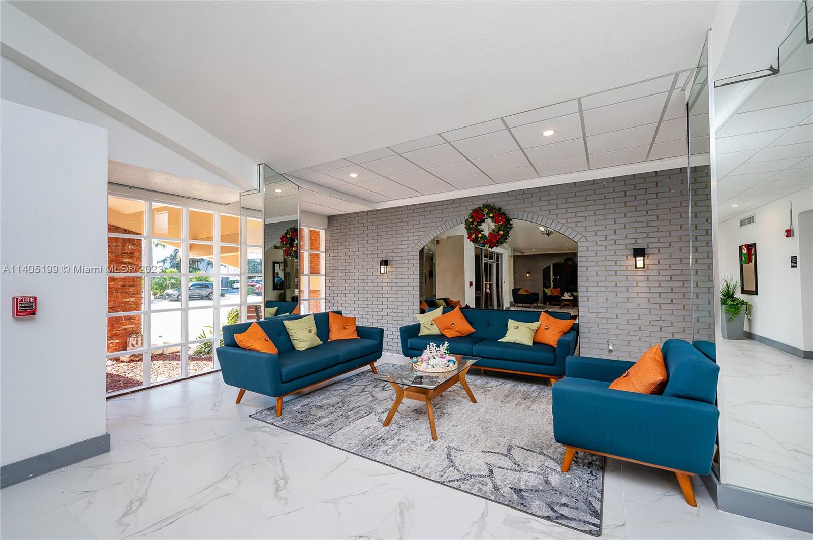 1001 91st St Unit: 304