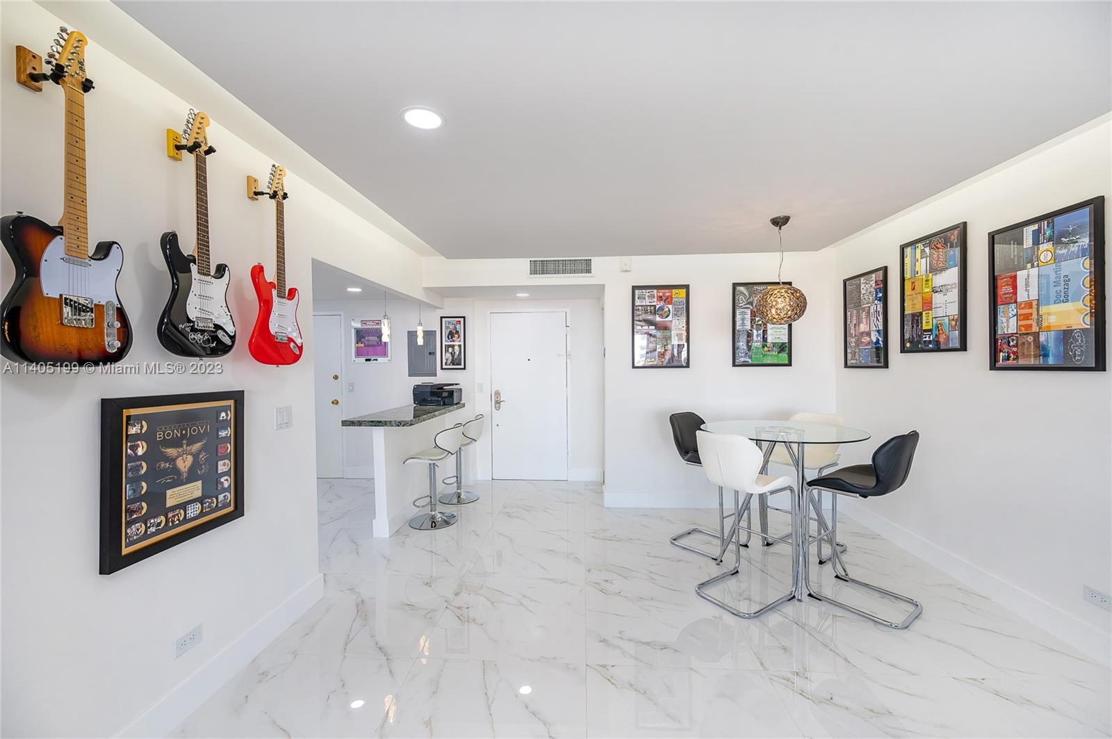 1001 91st St Unit: 304