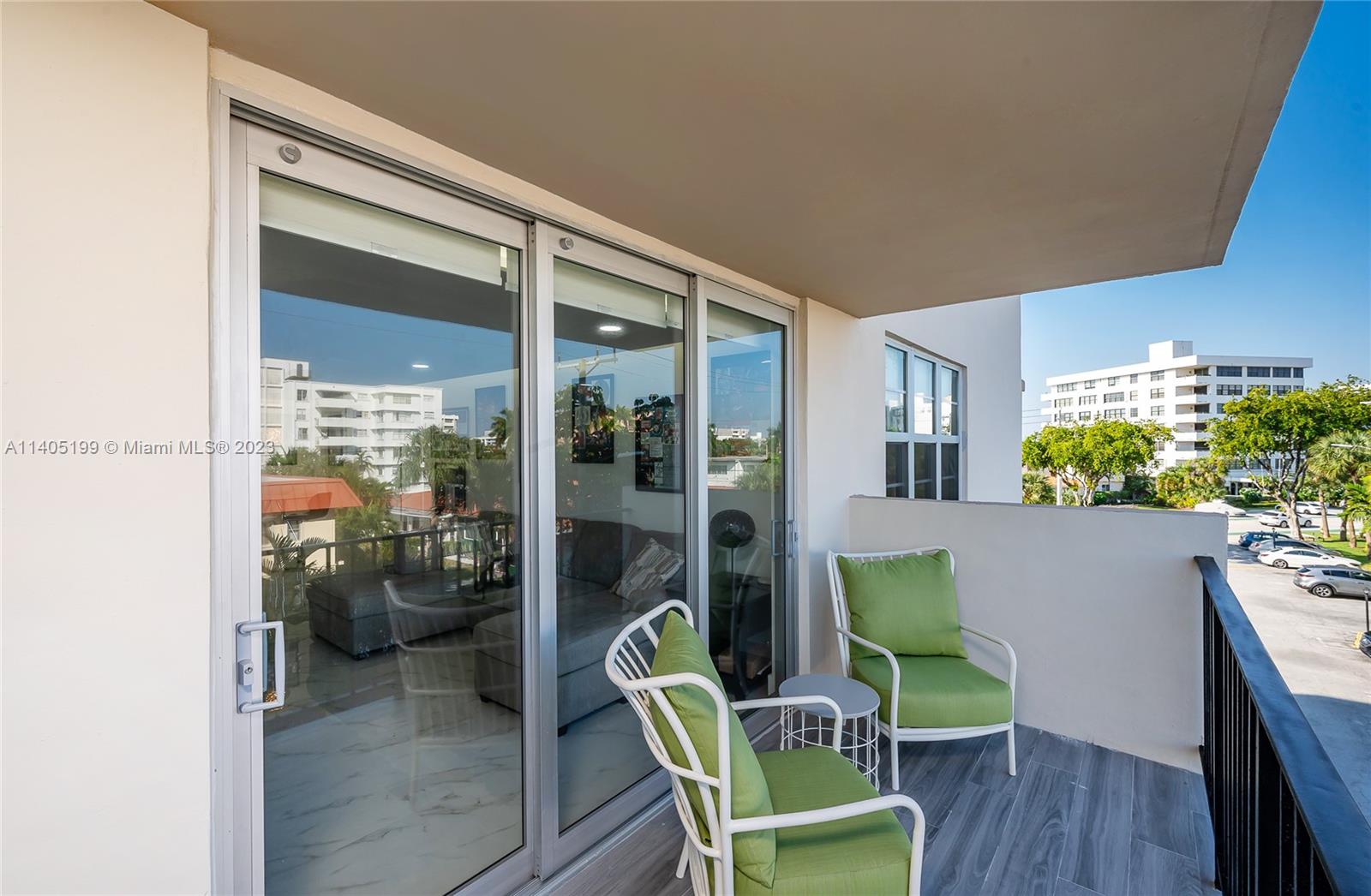 1001 91st St Unit: 304