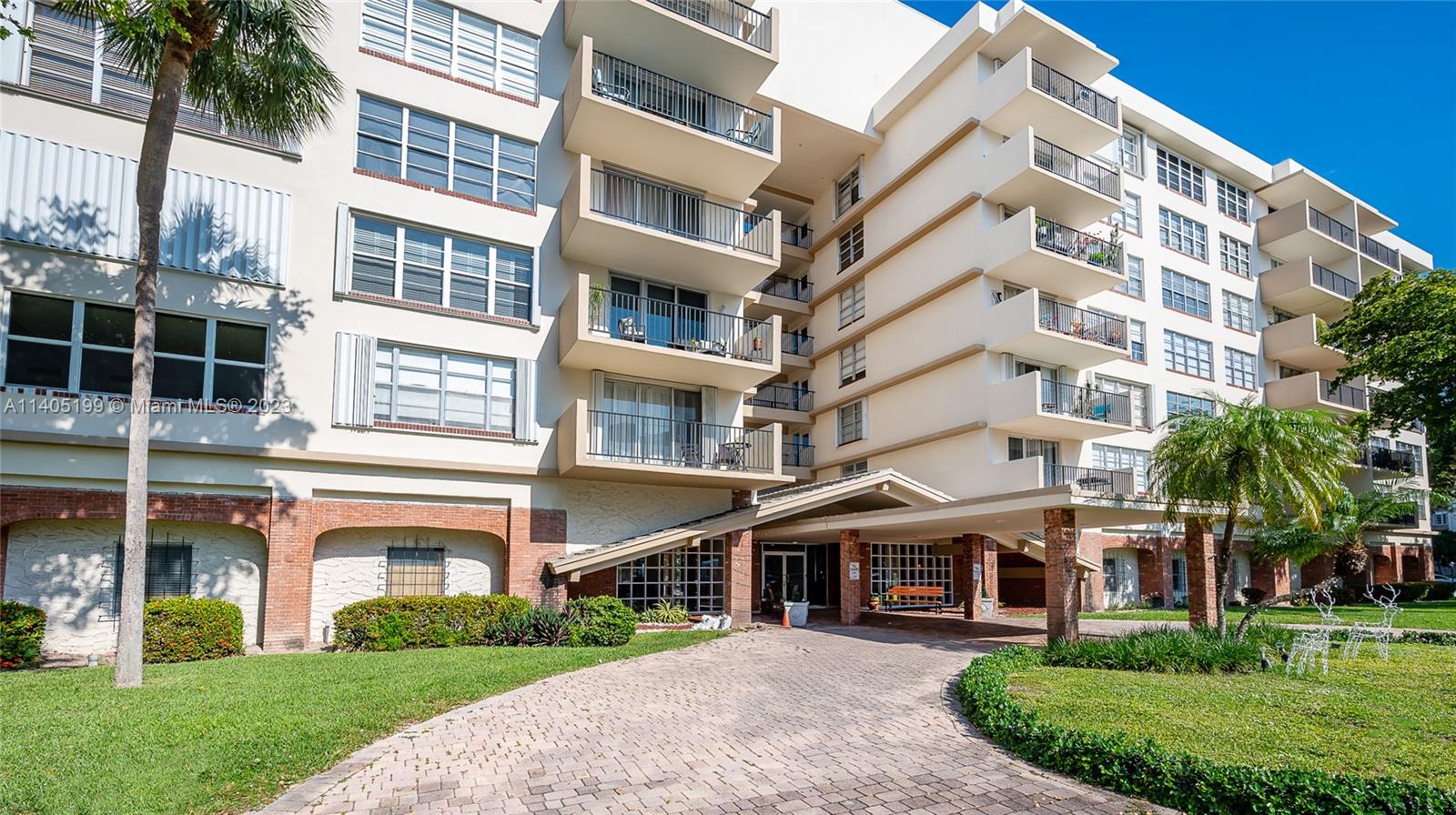 1001 91st St Unit: 304