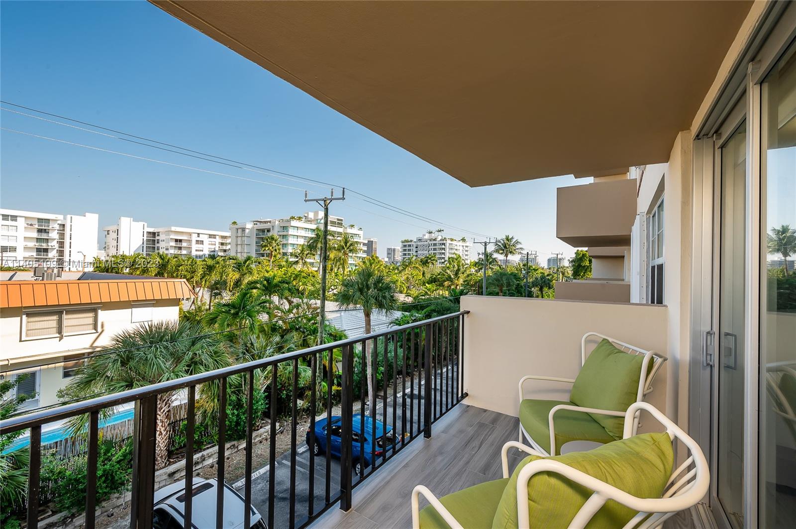 1001 91st St Unit: 304