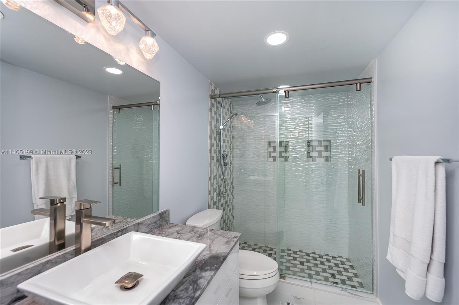 1001 91st St Unit: 304