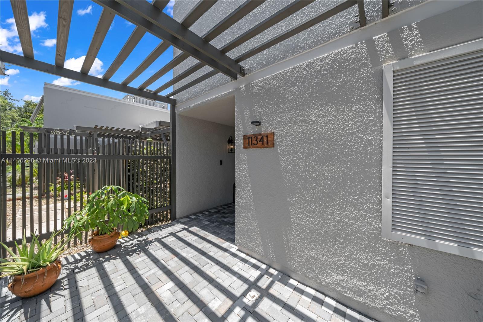 11341 NW 16th St Unit: 11341