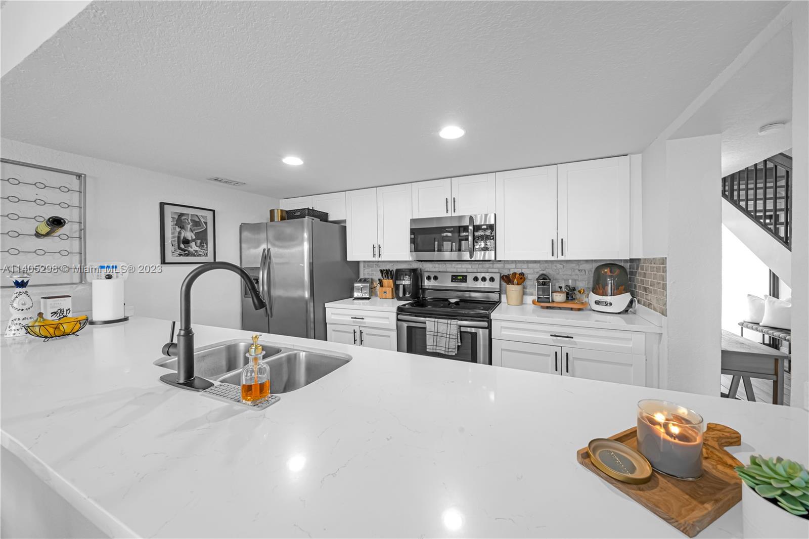 11341 NW 16th St Unit: 11341