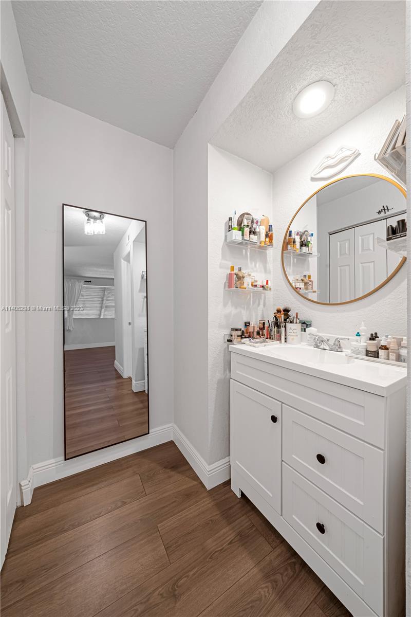 11341 NW 16th St Unit: 11341