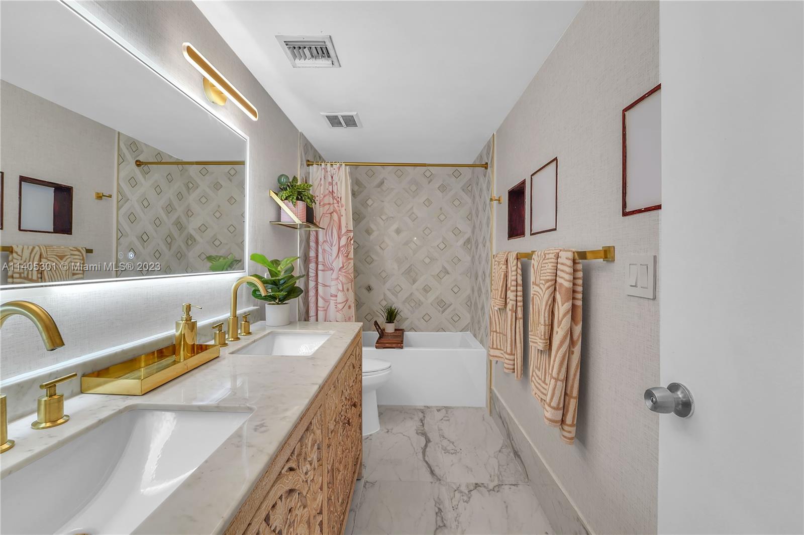 1525 Pennsylvania Ave Unit: 3