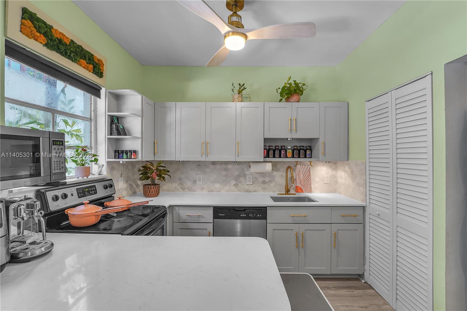 1525 Pennsylvania Ave Unit: 3