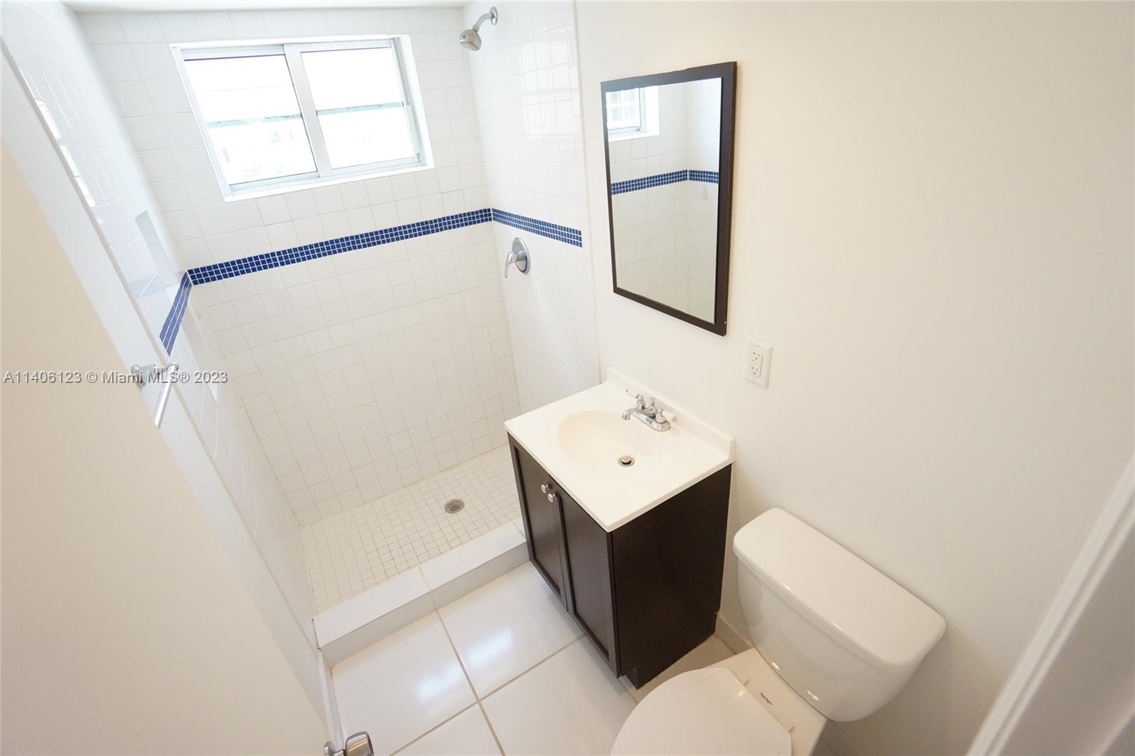 7950 Tatum Waterway Dr Unit: 20