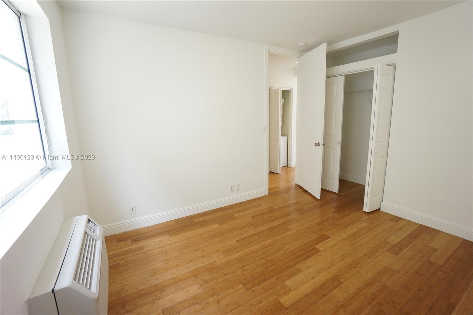 7950 Tatum Waterway Dr Unit: 20