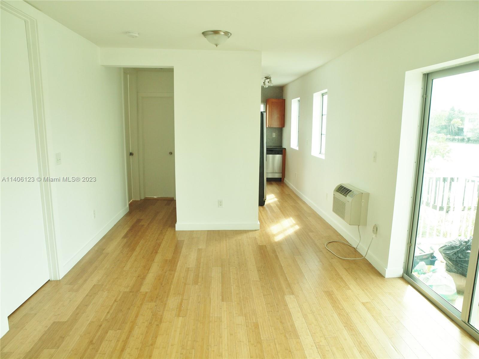 7950 Tatum Waterway Dr Unit: 20
