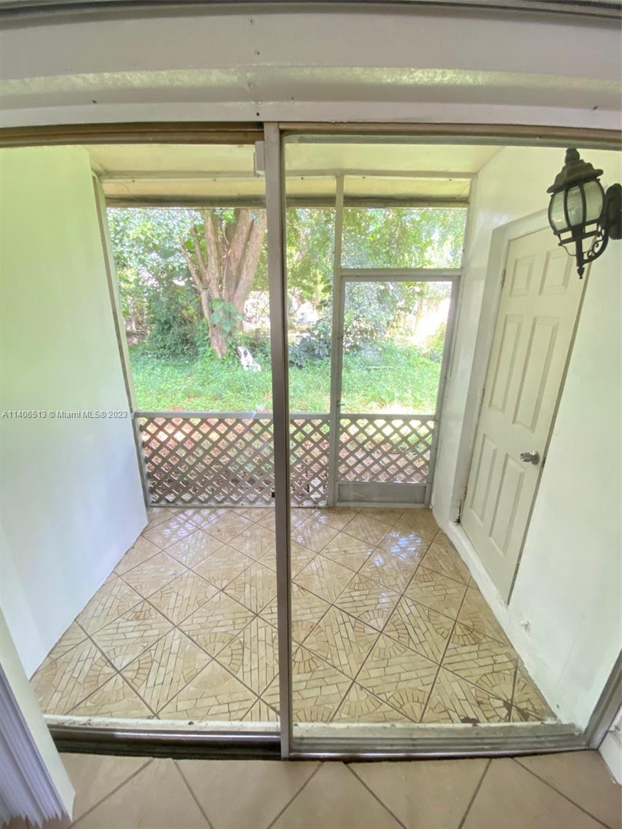 6869 NW 30th St Unit: 7