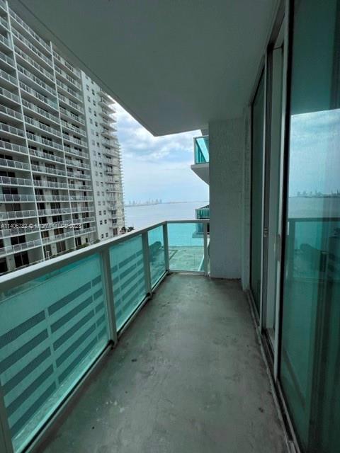 186 SE 12th Ter # 1506