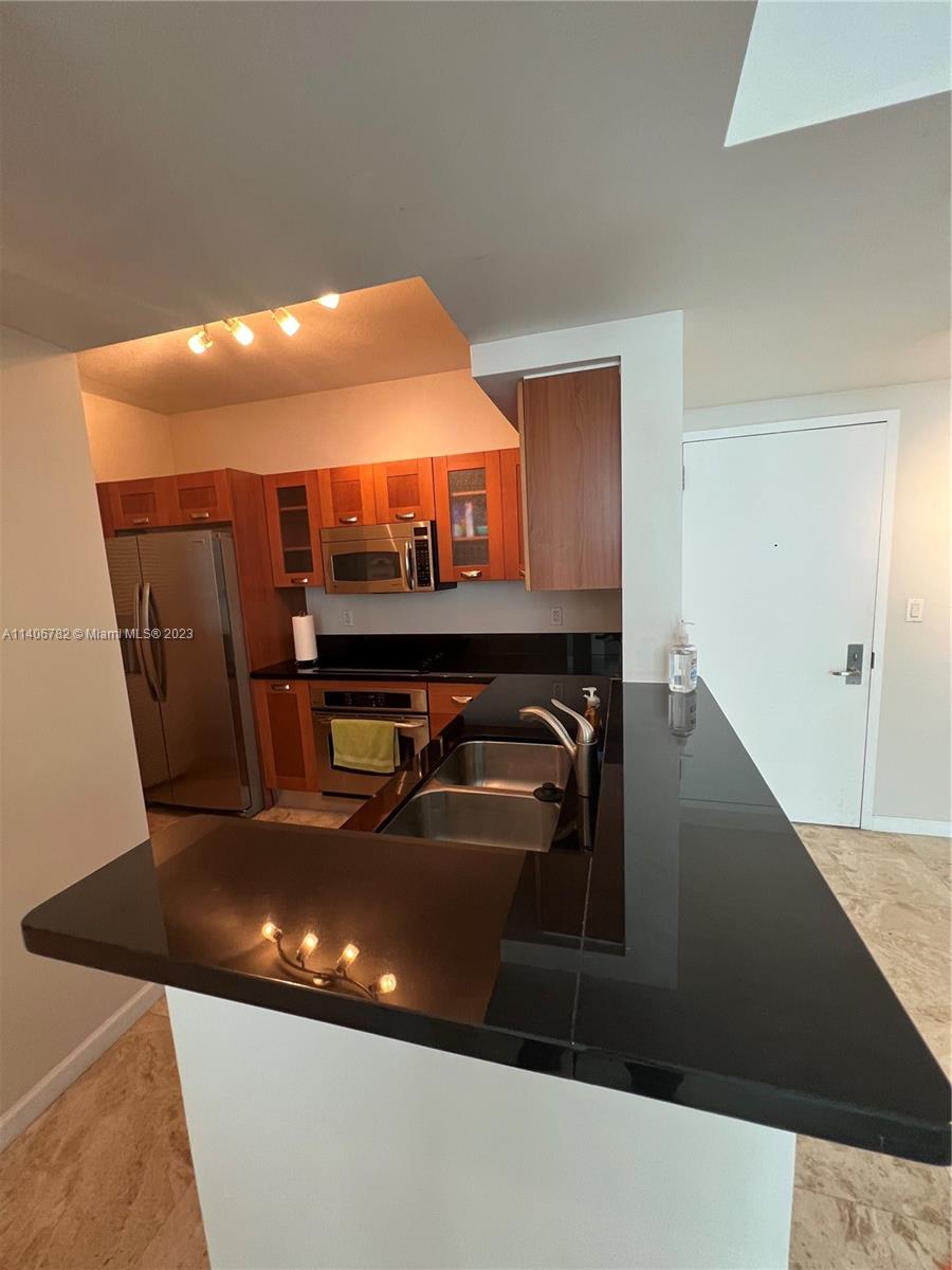 186 SE 12th Ter # 1506