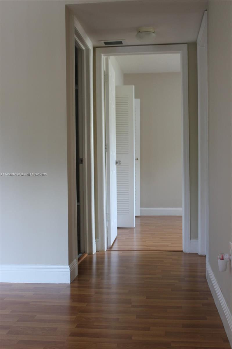 4785 SW 62nd Ave Unit: 101