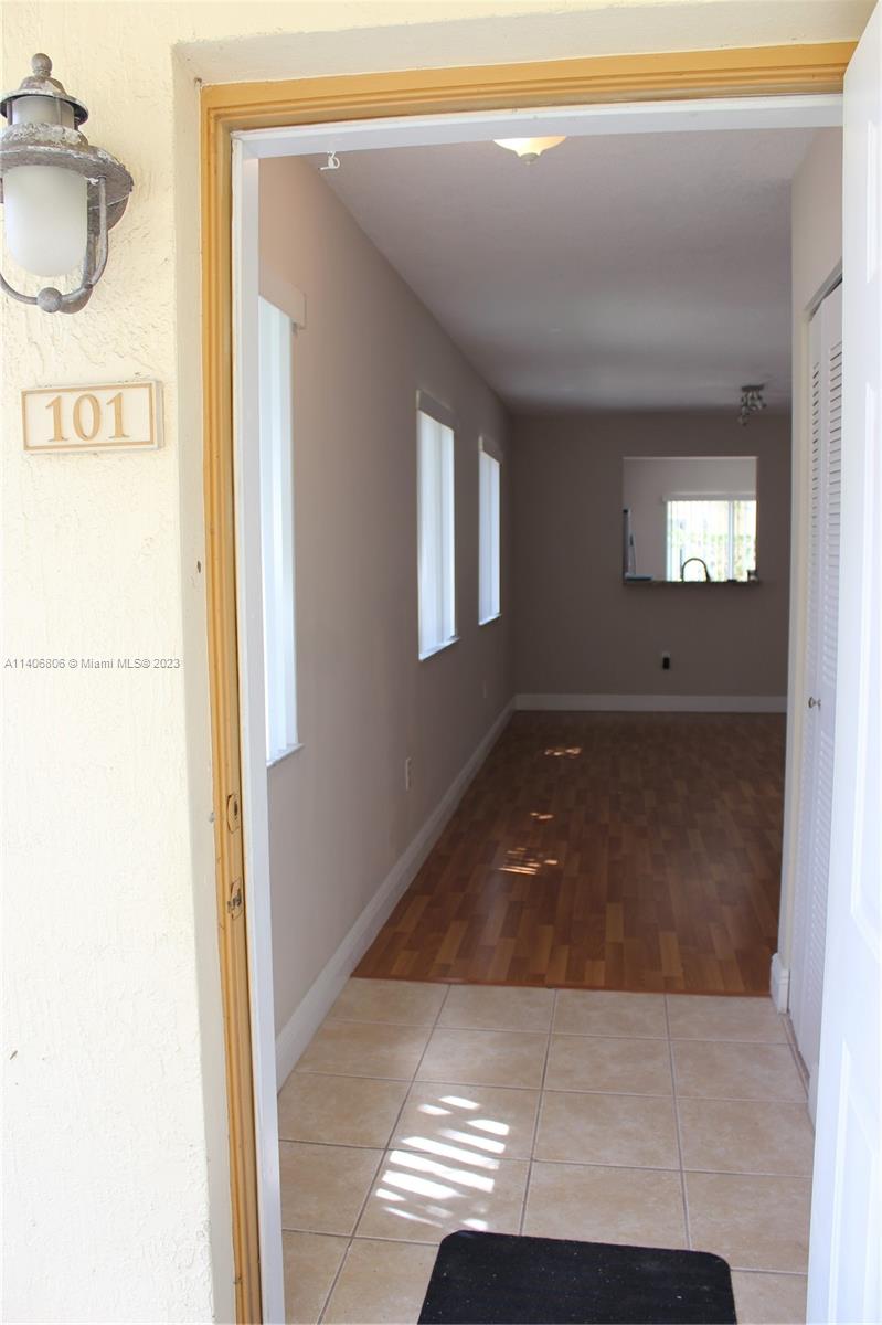 4785 SW 62nd Ave Unit: 101