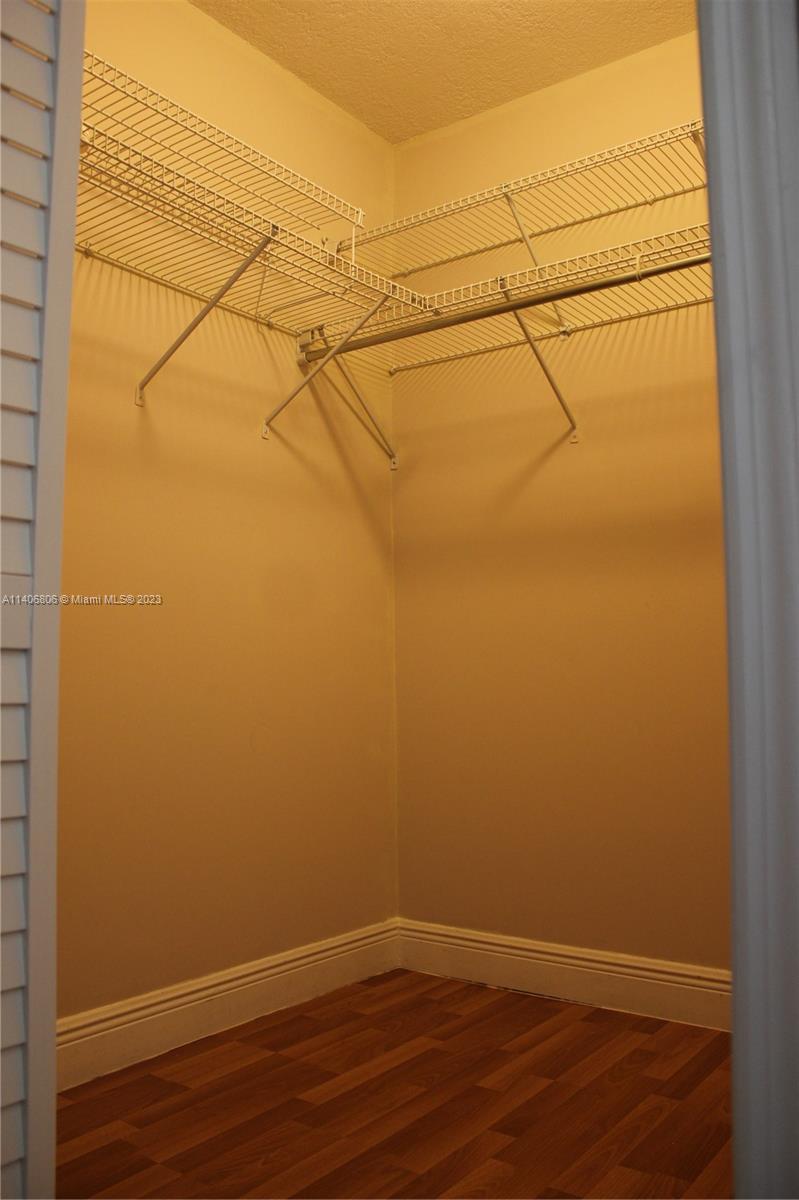4785 SW 62nd Ave Unit: 101