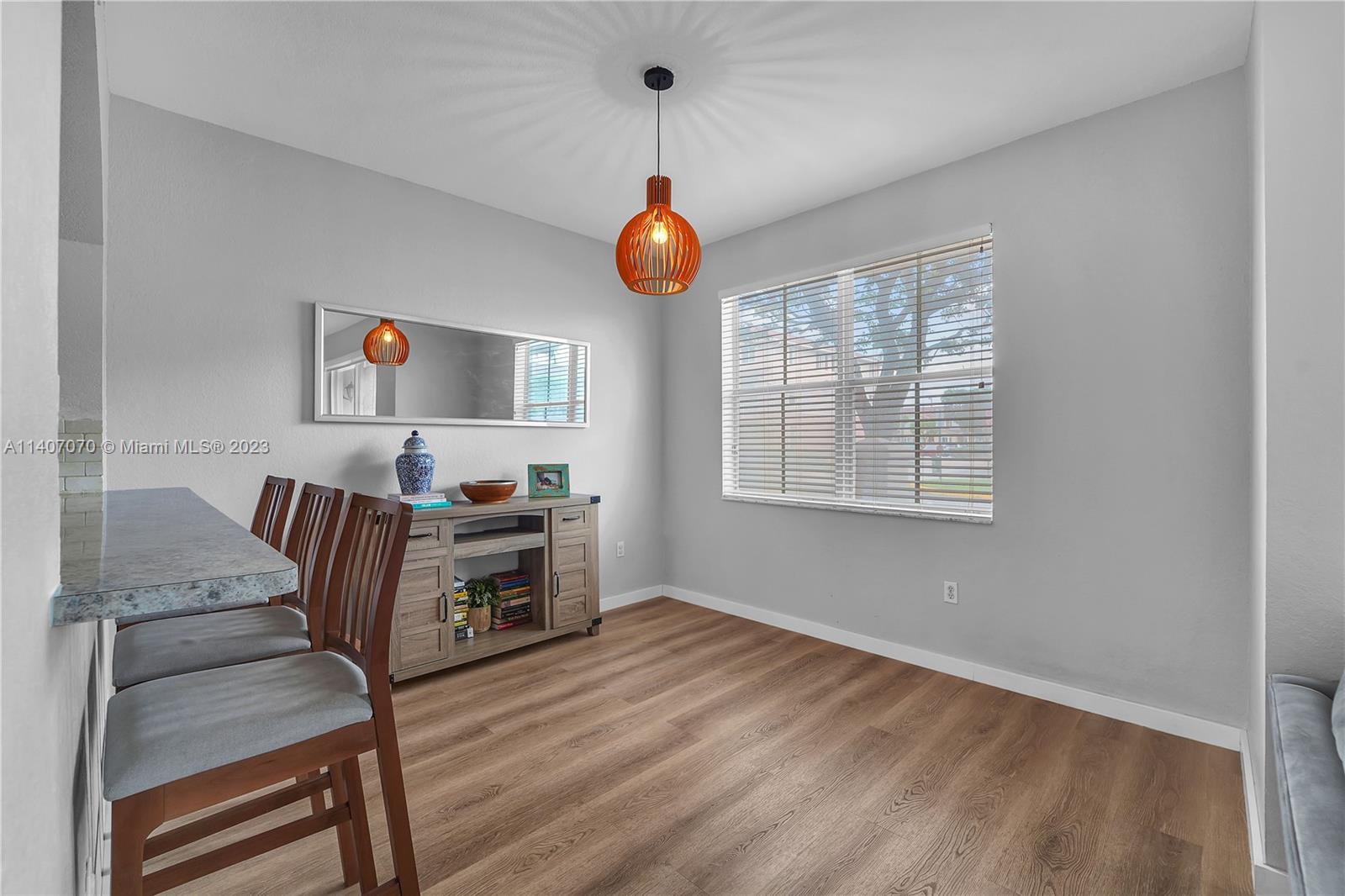 8886 W Flagler St Unit: 102