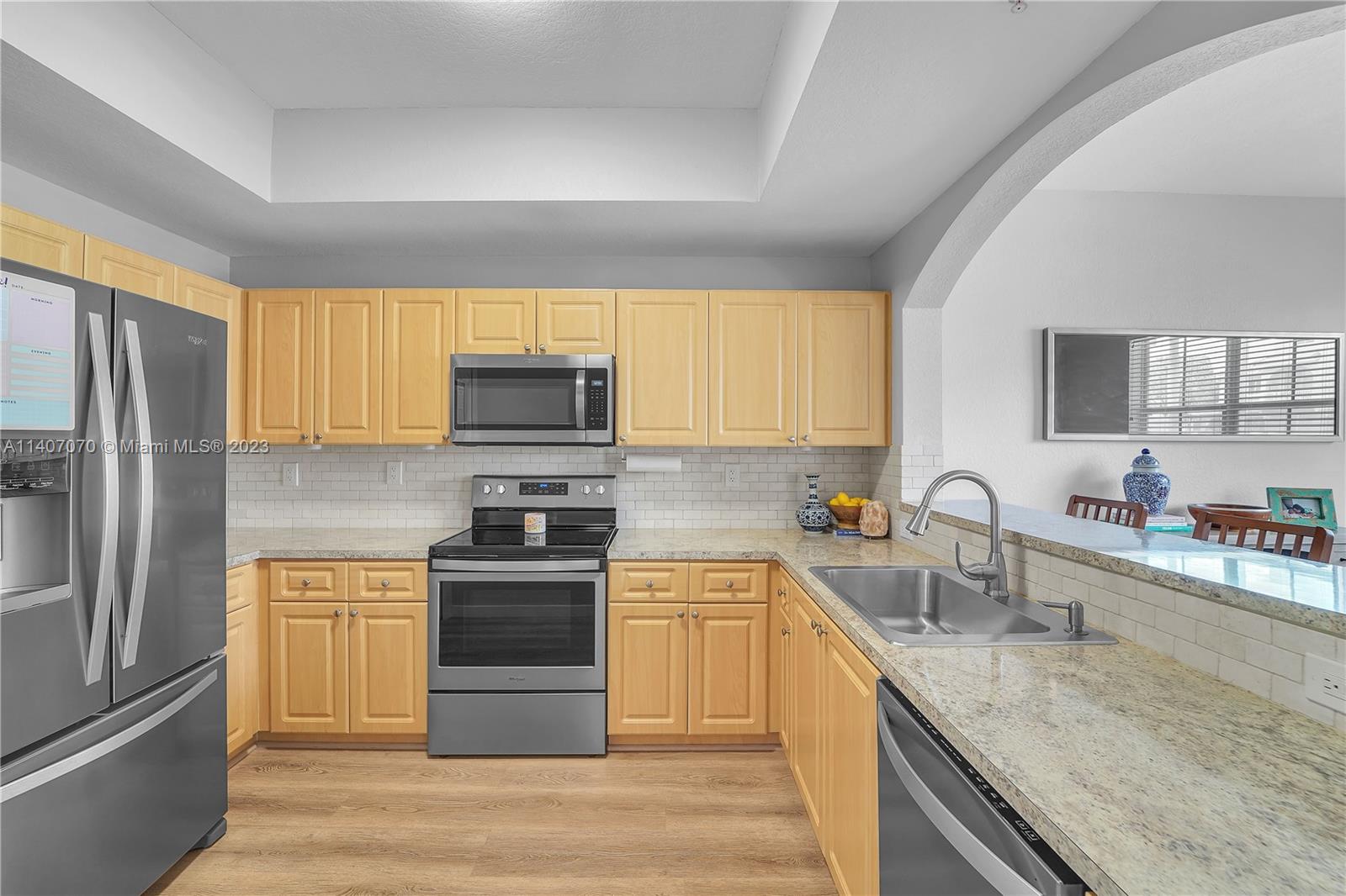 8886 W Flagler St Unit: 102