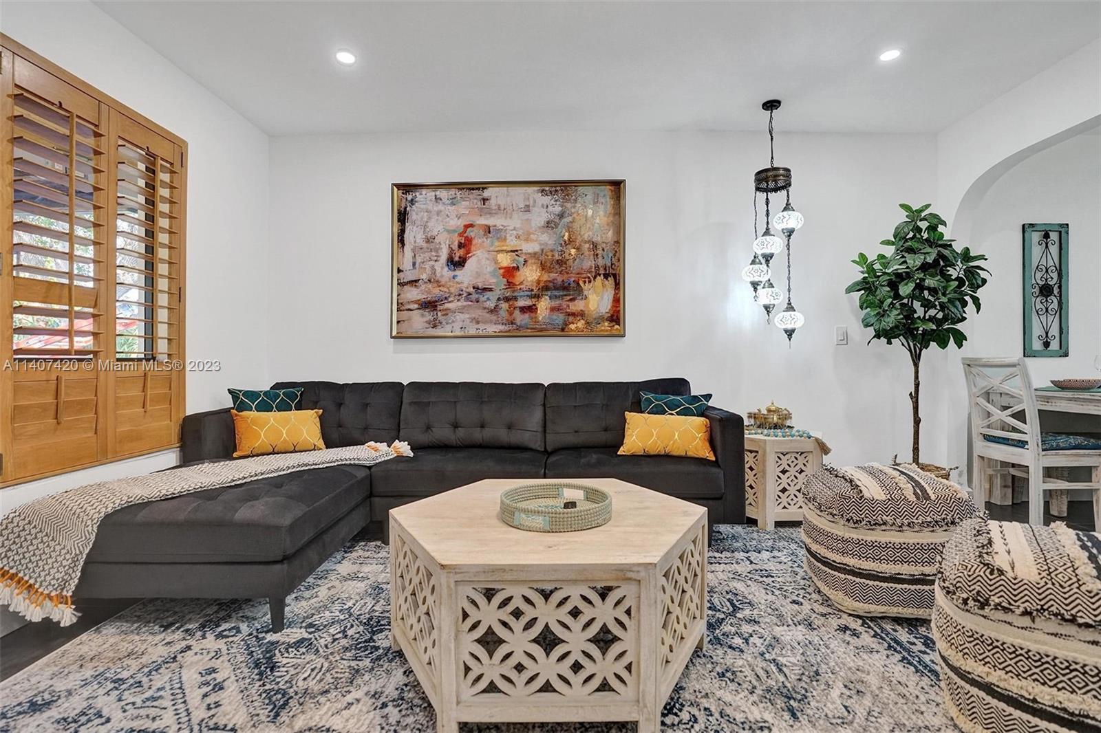 110 SW 5th St