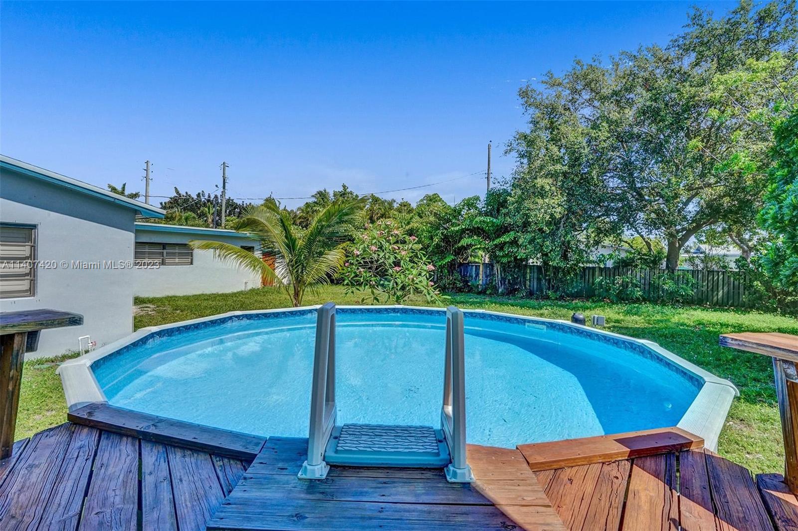 110 SW 5th St