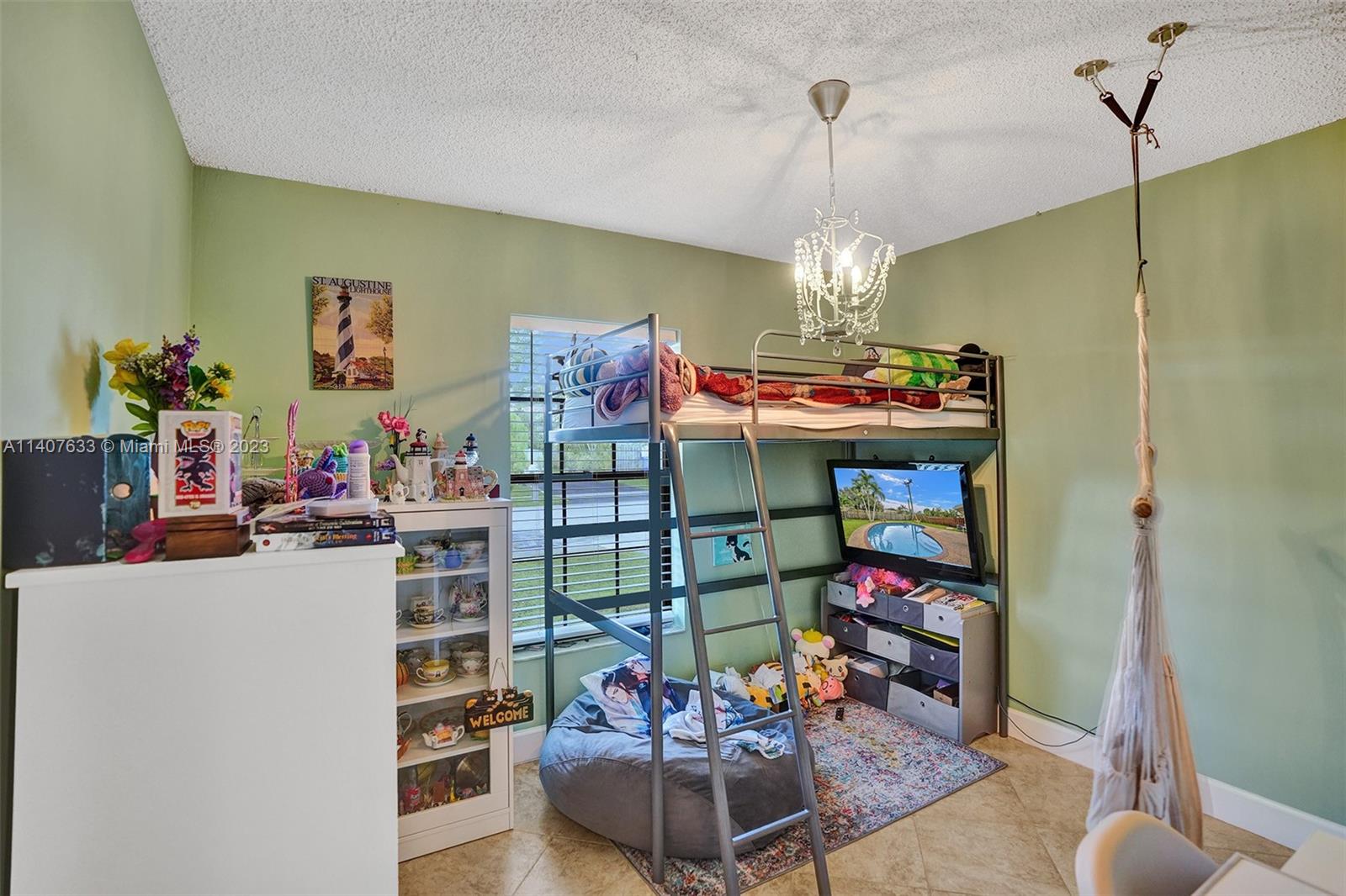 2430 NW 110th Ave
