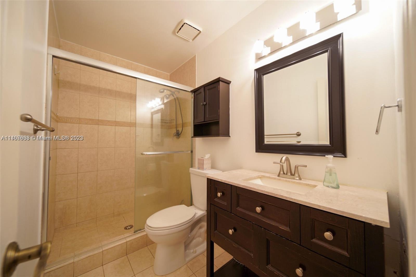 11209 SW 88th St Unit: 201B