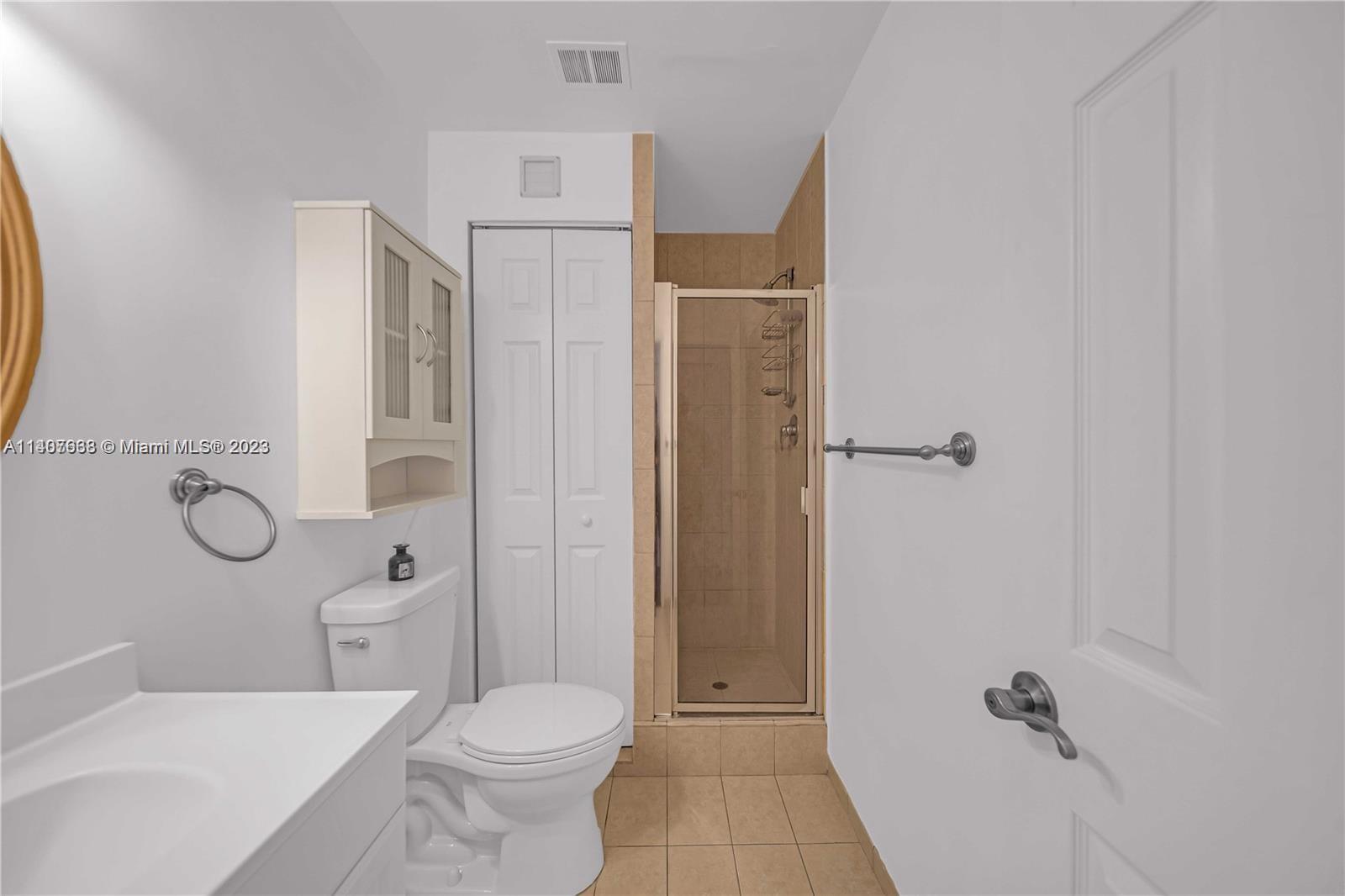 11209 SW 88th St Unit: 201B