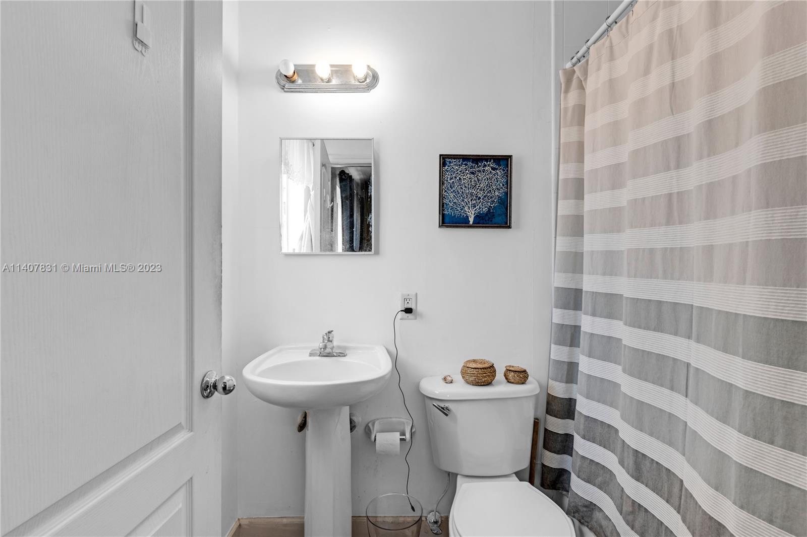 45 Antilla Ave Unit: 3B