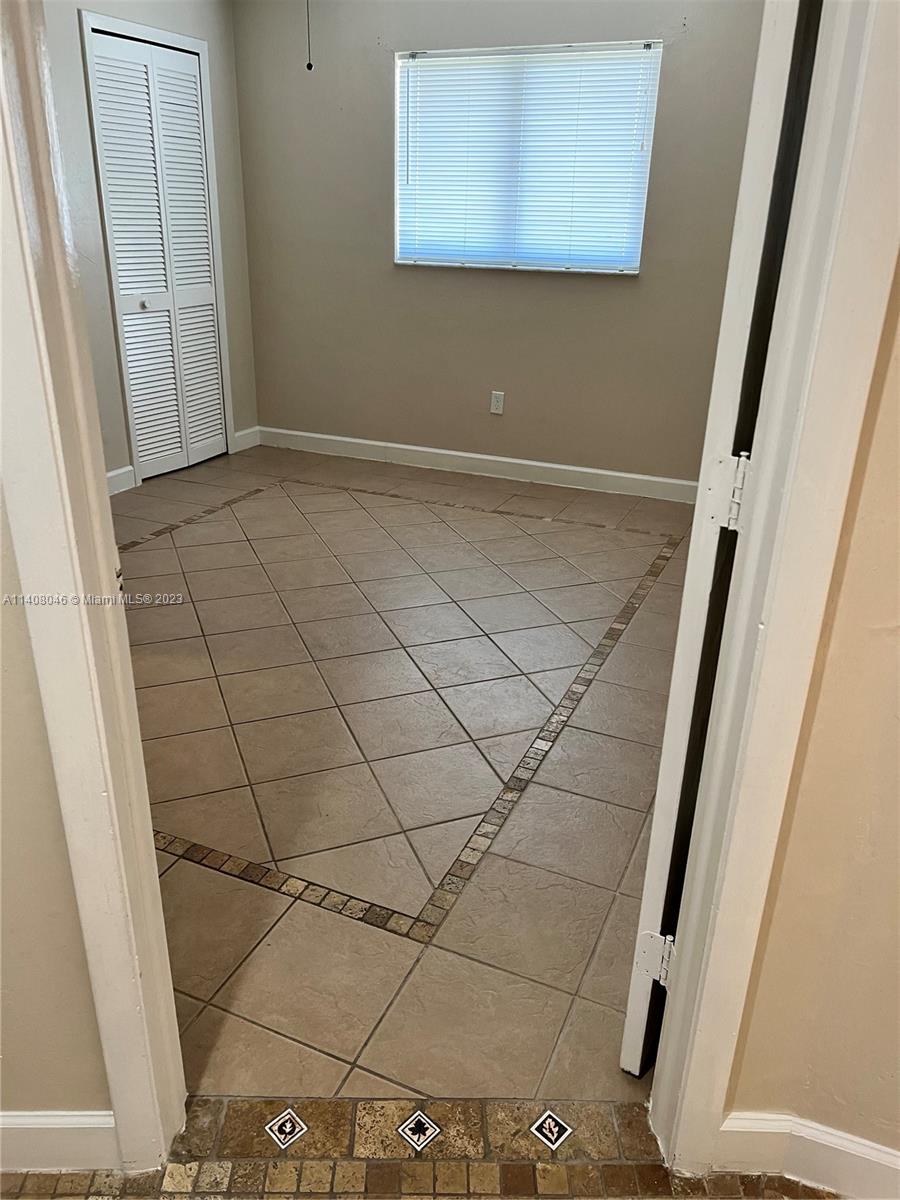 3612 SW 7th PLACE