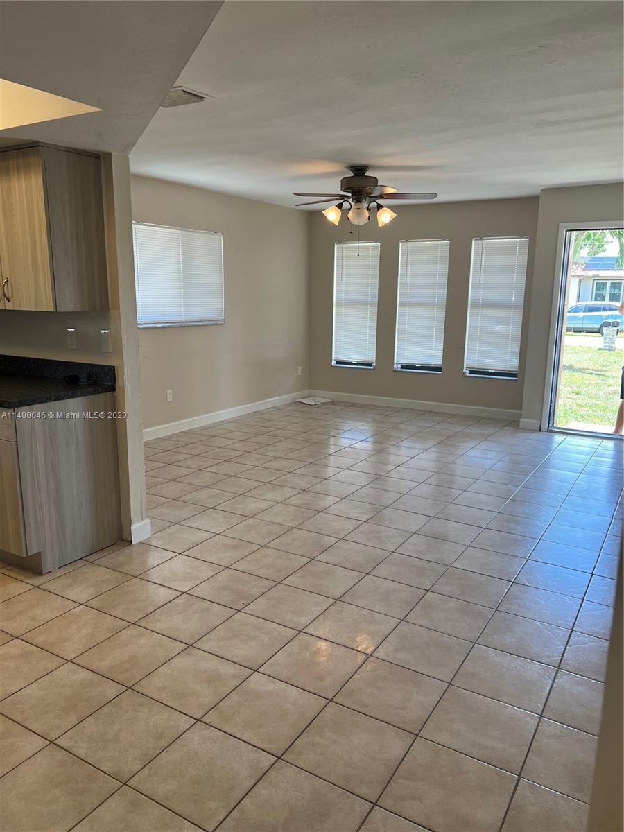 3612 SW 7th PLACE