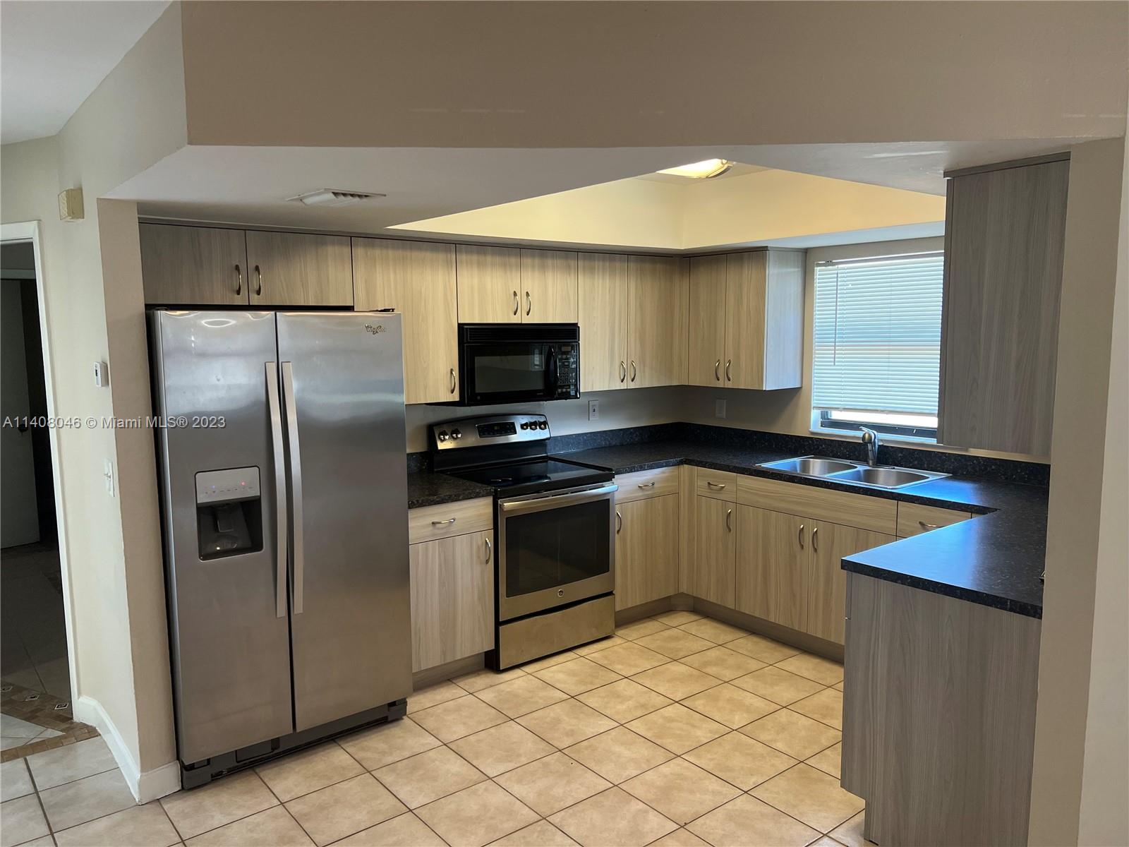 3612 SW 7th PLACE