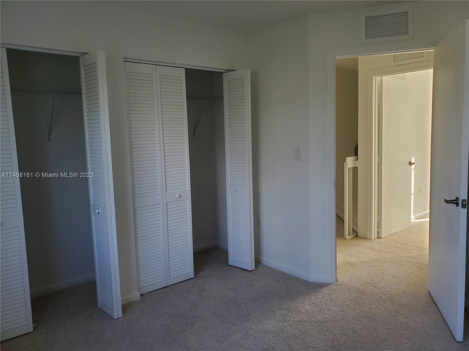 190 SW 3rd Ct
