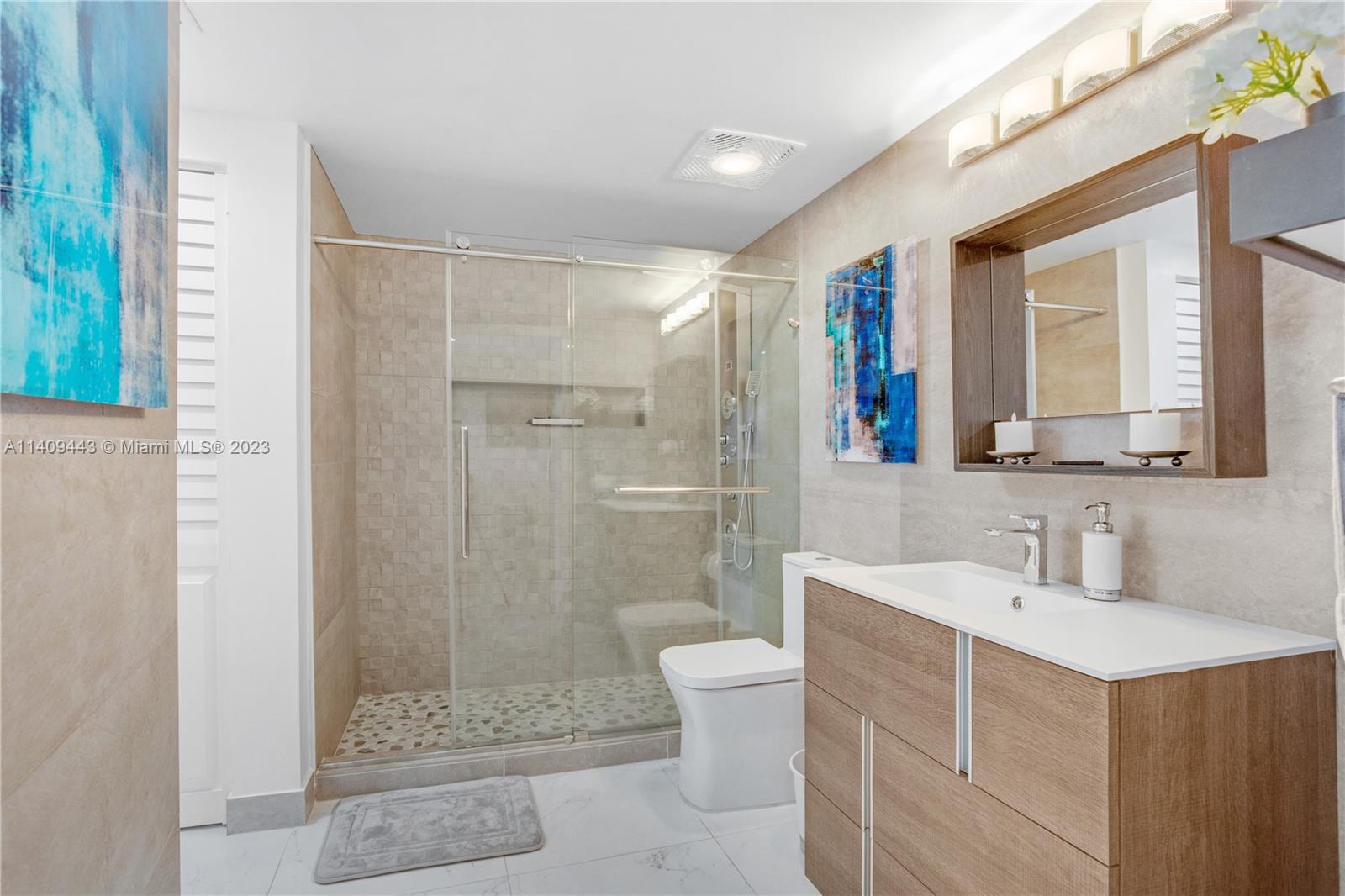 1750 N Bayshore Dr # 4410
